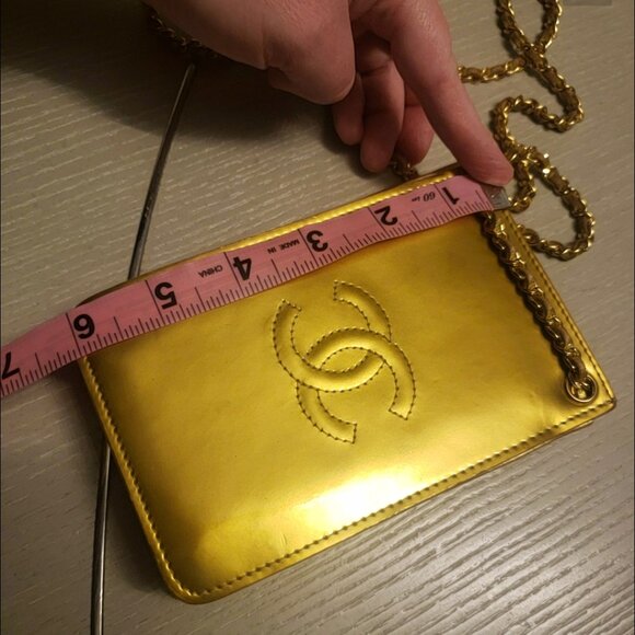 Chanel Gold Patent Leather Interlocking CC Crossbody - Picture 9 of 17